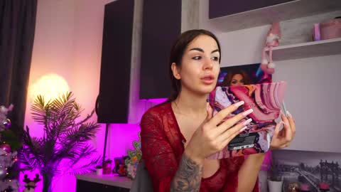 Snapshot of roshen_amira chatting on December 23, 2024, 8:36 pm Amii online show from December 23, 2024, 8:36 pm