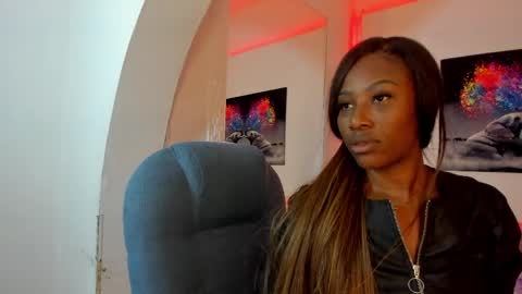Snapshot of rosi_cooper chatting on April 30, 2026, 11:05 am rosi_cooper online show from April 30, 2026, 11:05 am