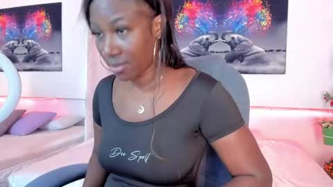 Snapshot of rosi_cooper chatting on May 16, 2026, 11:09 am rosi_cooper online show from May 16, 2026, 11:09 am