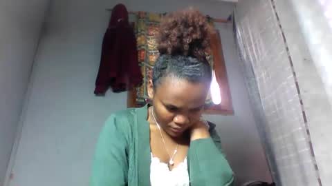 Snapshot of rosia22 chatting on October 3, 2025, 7:49 am rosia22 online show from October 3, 2025, 7:49 am