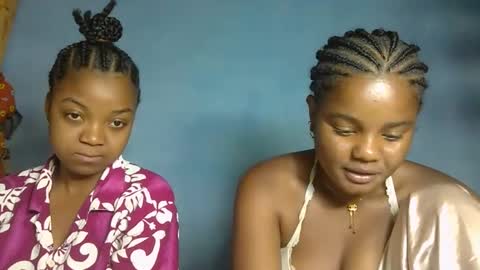 Snapshot of rosia22 chatting on November 3, 2025, 4:30 pm rosia22 online show from November 3, 2025, 4:30 pm