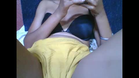 rosia685234 online show from February 14, 2026, 6:04 pm