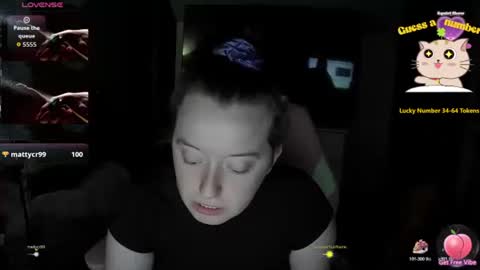 rosie8965804 online show from February 11, 2026, 11:43 pm