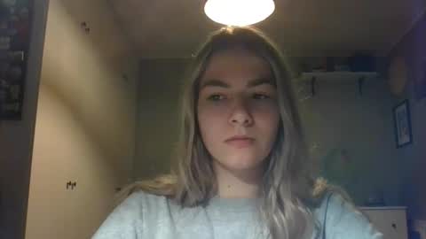 Snapshot of rosie_june chatting on December 10, 2024, 8:51 am Rosie online show from December 10, 2024, 8:51 am