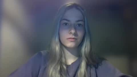 Snapshot of rosie_june chatting on February 12, 2025, 11:07 am Rosie online show from February 12, 2025, 11:07 am