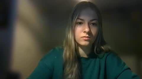 Snapshot of rosie_june chatting on February 20, 2025, 7:55 am Rosie online show from February 20, 2025, 7:55 am