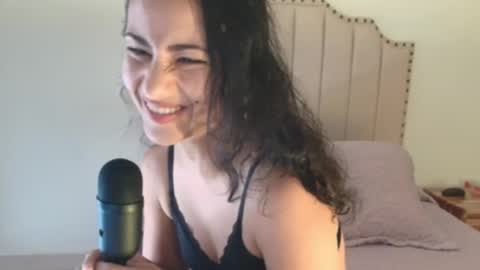 Ross BakerHot online show from October 23, 2025, 1:32 pm