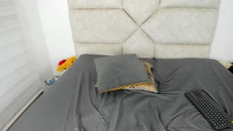 Snapshot of rosse_evans_3 chatting on October 24, 2025, 1:24 am rosse_evans_3 online show from October 24, 2025, 1:24 am