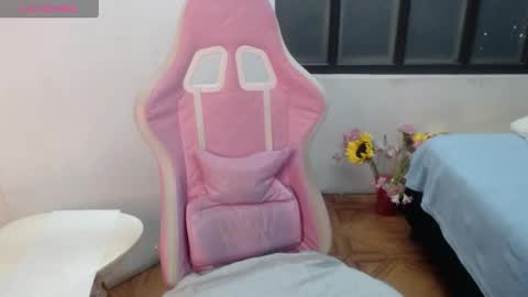 Snapshot of rosse_meyer chatting on February 8, 2025, 3:08 am MY NAME IS ROSSE online show from February 8, 2025, 3:08 am