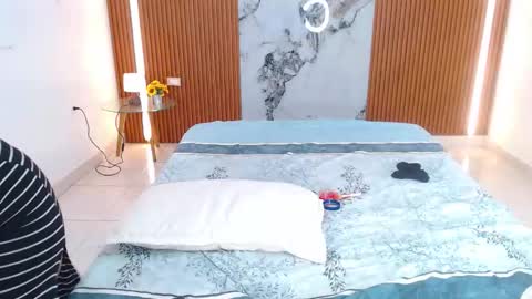 Rossi Hill online show from March 8, 2026, 2:04 am