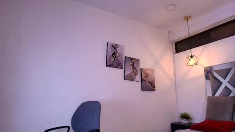 Snapshot of rossi_ss1 chatting on April 30, 2026, 3:13 am Ross online show from April 30, 2026, 3:13 am
