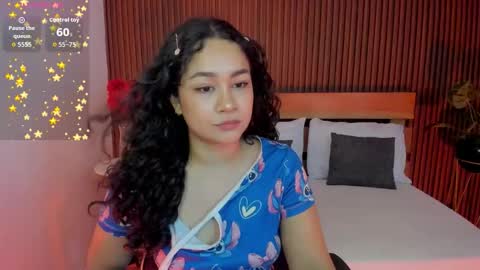 rossie_lanie_ online show from March 4, 2026, 12:33 pm