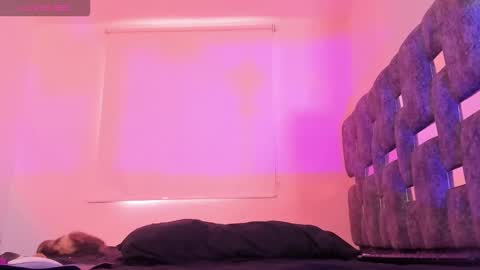 Im Ross   online show from November 28, 2025, 2:42 pm