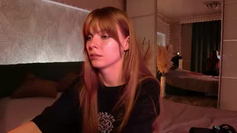 rosy_black_ online show from July 21, 2026, 8:33 pm