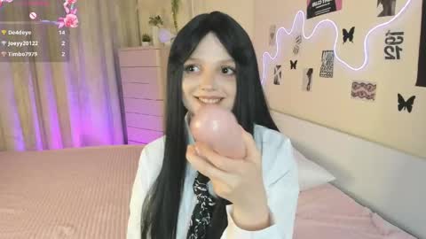 Im Luna online show from June 4, 2026, 9:43 pm