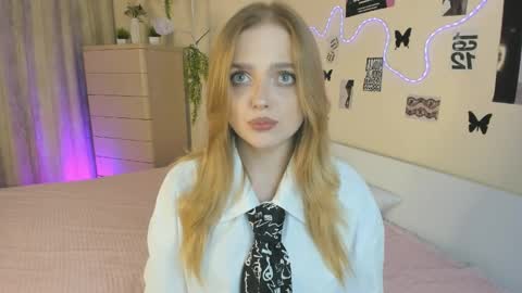 Im Luna online show from June 6, 2026, 9:19 pm
