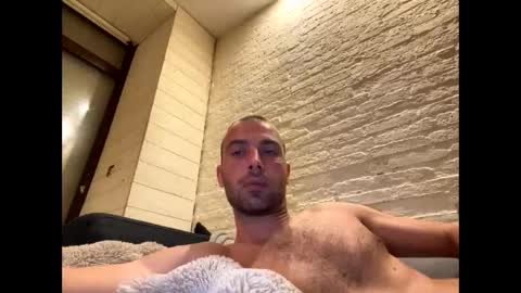 rotteei1 online show from September 25, 2025, 5:16 pm