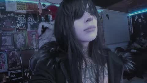 Snapshot of rotten_dreams chatting on February 19, 2026, 11:45 pm rot online show from February 19, 2026, 11:45 pm