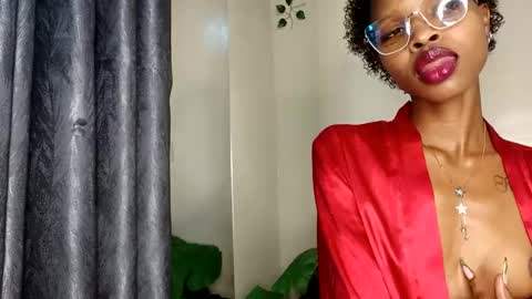 roundbootie online show from June 17, 2026, 2:18 pm