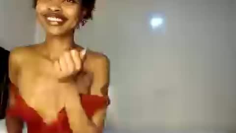 roundbootie online show from July 25, 2026, 6:27 pm