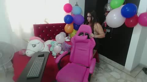 rous_kinky online show from April 26, 2026, 4:26 pm