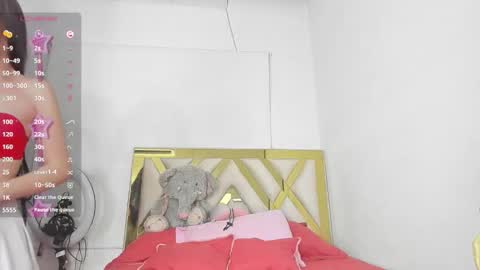 rousee_yarelds online show from February 9, 2026, 5:11 am