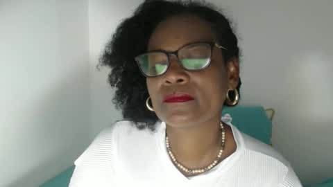 luxa online show from February 14, 2026, 7:21 pm