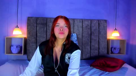 Snapshot of roussevyxen chatting on December 1, 2025, 1:05 pm Rousse online show from December 1, 2025, 1:05 pm