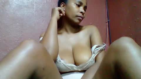 rovaelyah online show from November 10, 2025, 8:30 pm