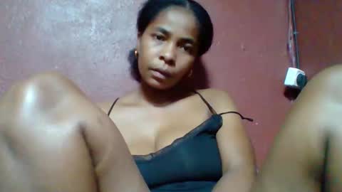 rovaelyah online show from February 19, 2026, 5:25 am