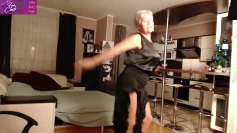 Roxana online show from January 13, 2025, 5:55 pm