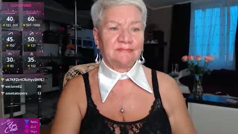 Roxana online show from August 4, 2026, 6:43 pm