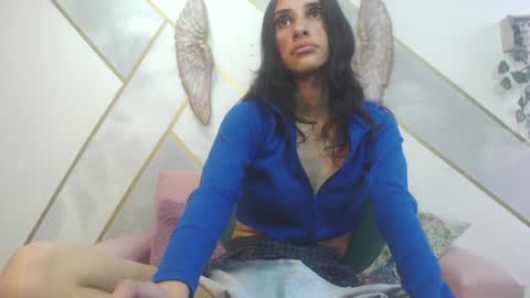   online show from December 4, 2024, 7:34 pm