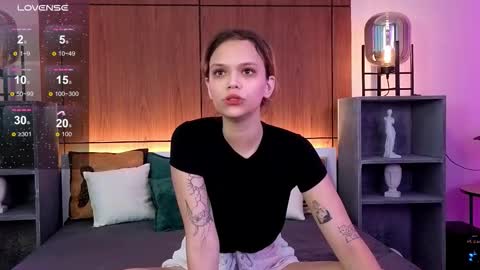 Roxana online show from September 28, 2025, 9:36 am