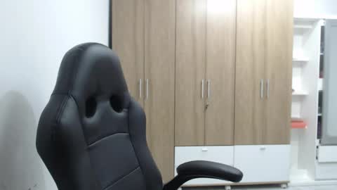 Roxana online show from June 10, 2026, 12:22 am