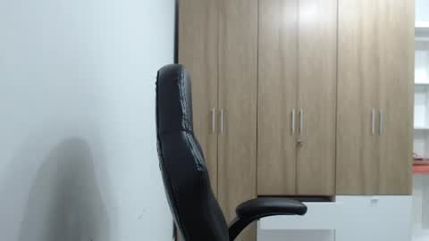 Roxana online show from June 27, 2026, 12:26 am