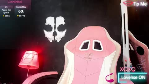 Snapshot of roxaneevans_ chatting on February 15, 2025, 10:00 am Roxane online show from February 15, 2025, 10:00 am