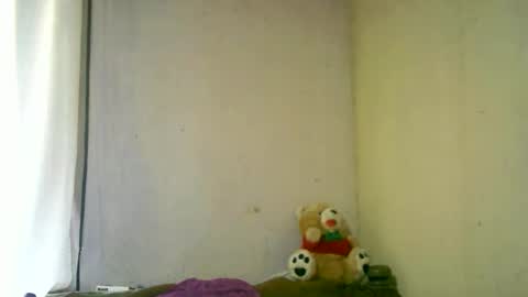 roxanne_98 online show from January 18, 2026, 4:05 am