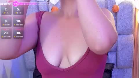 Roxanna online show from October 13, 2025, 11:54 am