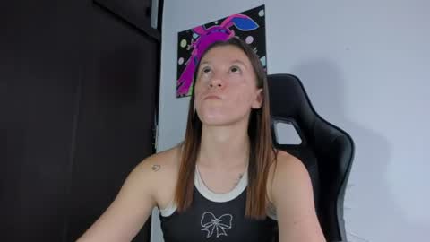 Snapshot of roxanne_jones1 chatting on July 1, 2026, 6:29 pm roxanne online show from July 1, 2026, 6:29 pm