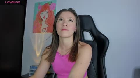 Snapshot of roxanne_jones1 chatting on July 17, 2026, 9:08 pm roxanne online show from July 17, 2026, 9:08 pm