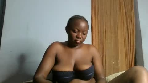 roxen_atieno online show from January 30, 2025, 2:49 am