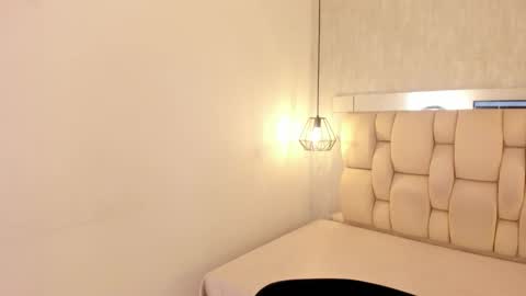 Roxie  online show from February 12, 2026, 8:48 pm