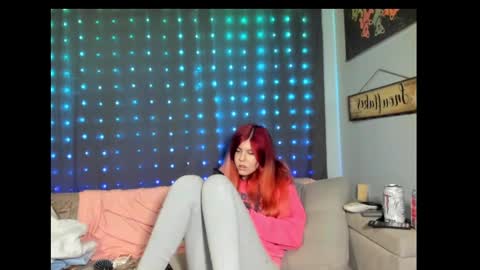 Snapshot of roxihazeleyes chatting on February 28, 2025, 8:09 am roxihazeleyes online show from February 28, 2025, 8:09 am