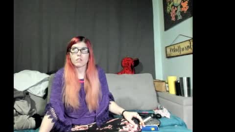 Snapshot of roxihazeleyes chatting on September 16, 2025, 3:07 am roxihazeleyes online show from September 16, 2025, 3:07 am