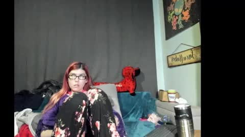 Snapshot of roxihazeleyes chatting on September 16, 2025, 3:13 pm roxihazeleyes online show from September 16, 2025, 3:13 pm