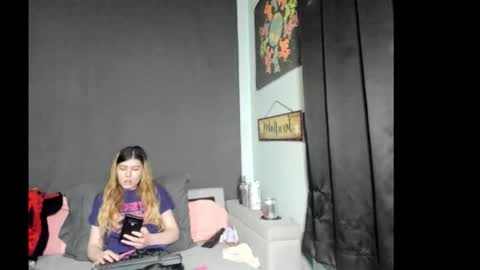 roxihazeleyes online show from February 7, 2026, 1:31 am