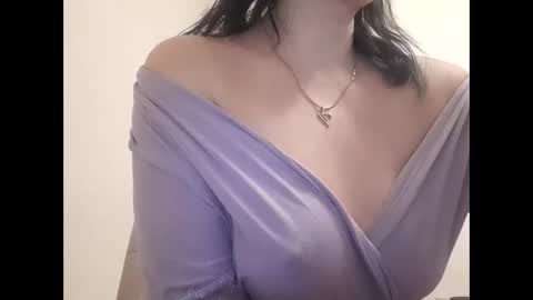 Snapshot of roxolanaa_sexy chatting on January 23, 2025, 9:39 pm ROXOLANAA SEXY online show from January 23, 2025, 9:39 pm