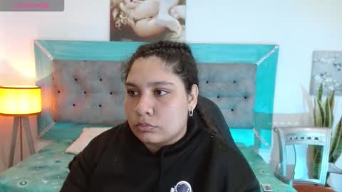 Snapshot of roxx_iie chatting on October 4, 2025, 3:04 am roxiie online show from October 4, 2025, 3:04 am