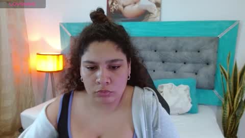 Snapshot of roxx_iie chatting on October 7, 2025, 2:42 am roxiie online show from October 7, 2025, 2:42 am